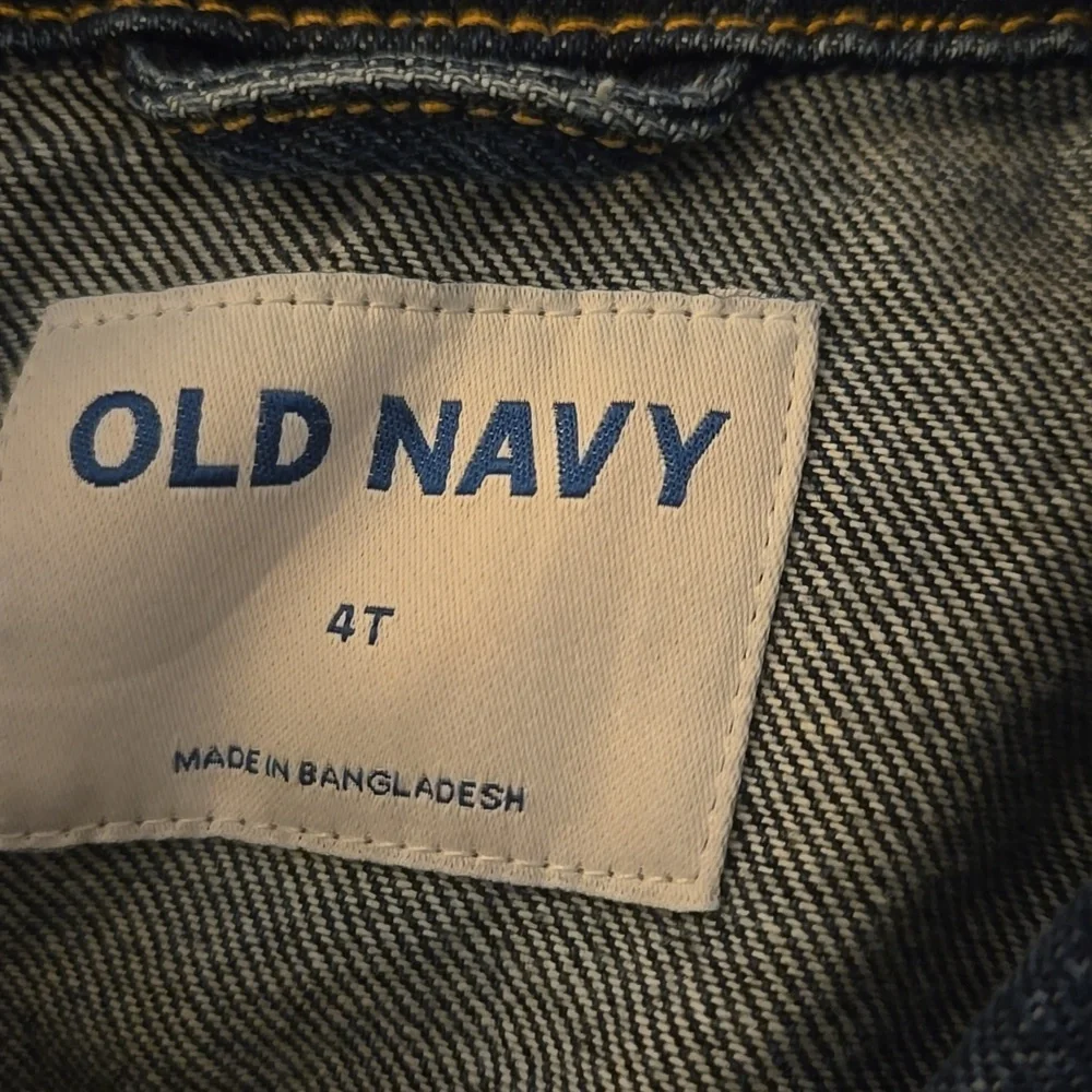 Old Navy Toddler Classic Blue Denim Set - Picture 7 of 7